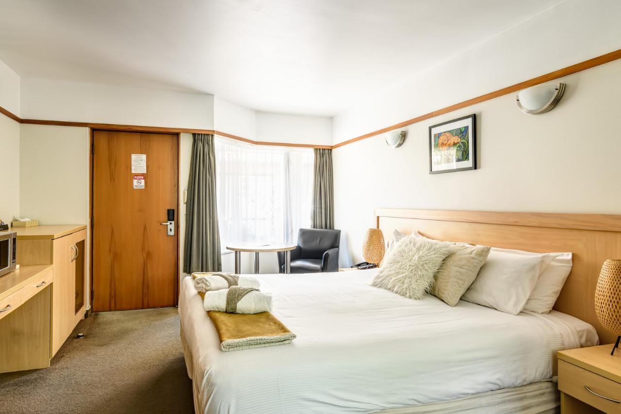 The Beachcomber Hotel ネルソン エクステリア 写真
